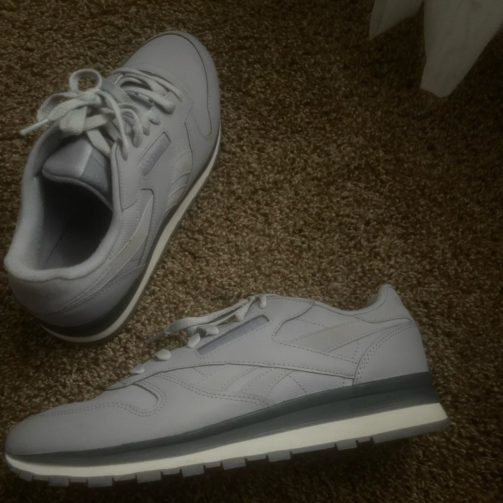 Reebok sneaker size 10